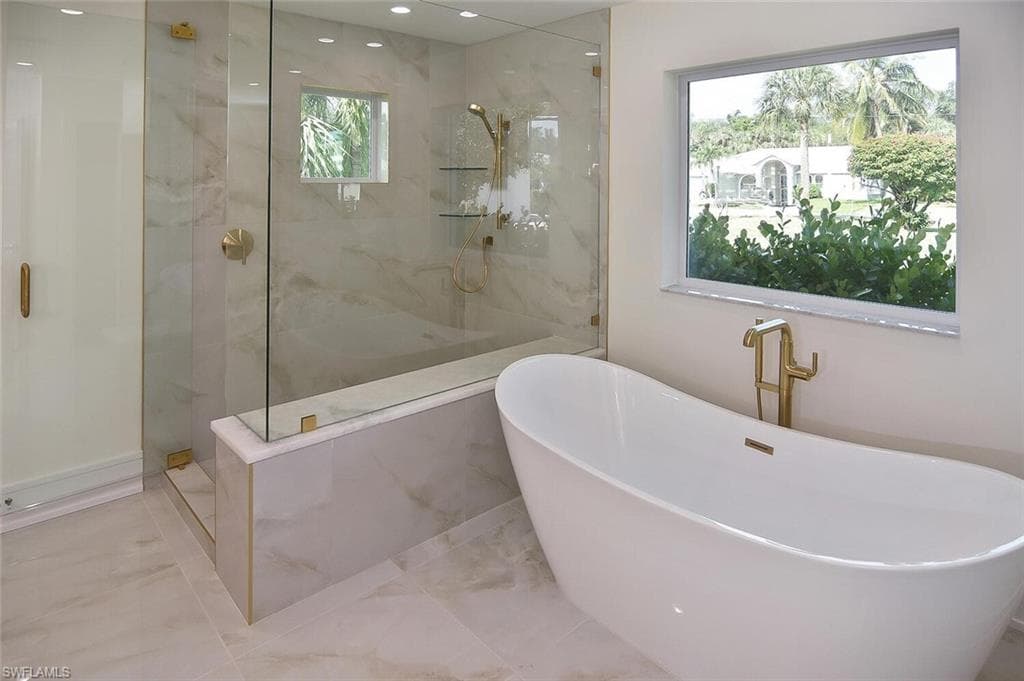 381 Norwood CT, FORT MYERS FL 33919-29