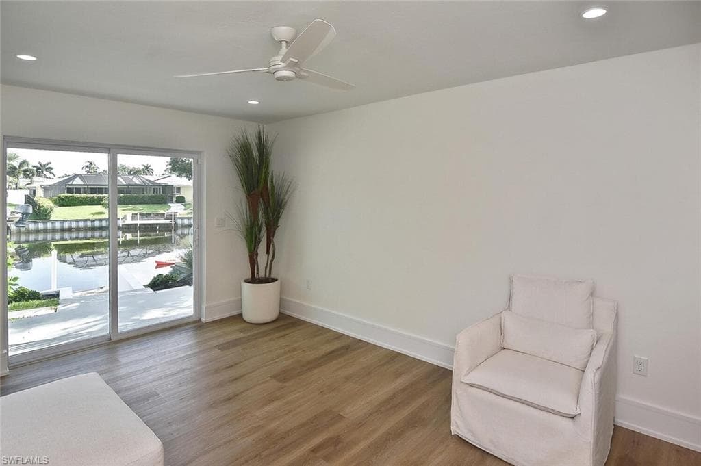 381 Norwood CT, FORT MYERS FL 33919-32