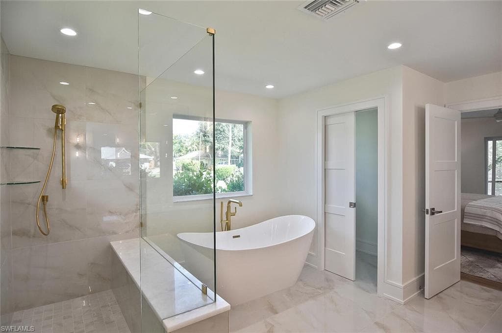 381 Norwood CT, FORT MYERS FL 33919-28