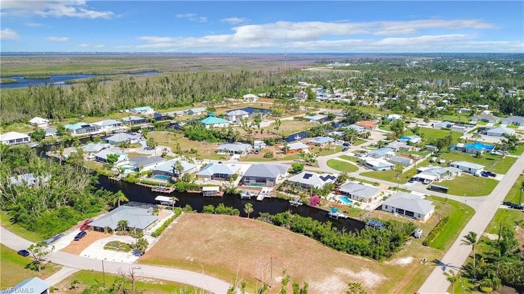 5643 Ann Arbor DR, BOKEELIA FL 33922-9