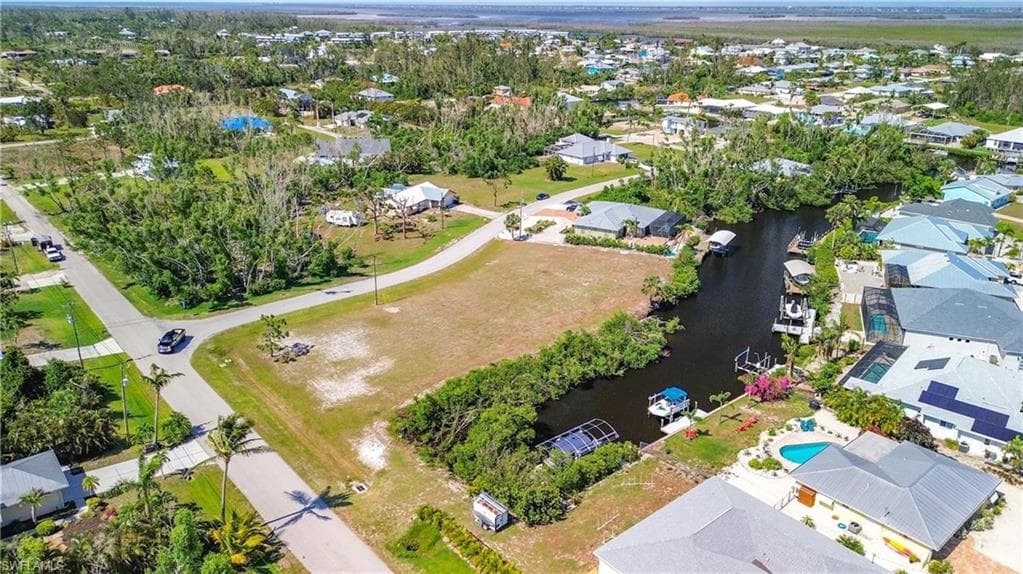 5643 Ann Arbor DR, BOKEELIA FL 33922-17