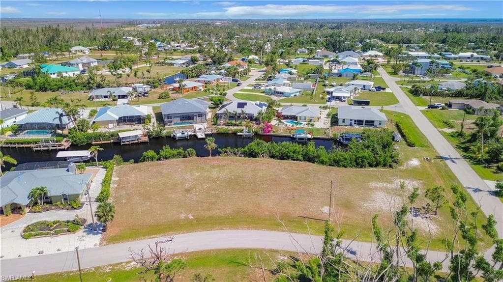 5643 Ann Arbor DR, BOKEELIA FL 33922-7