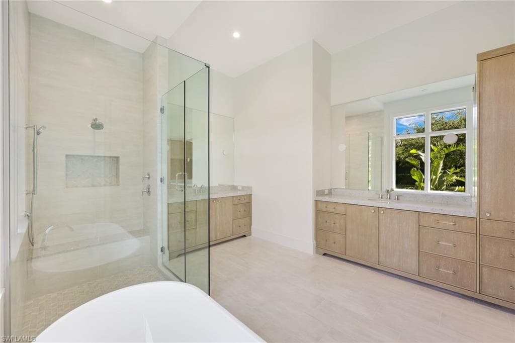 16728 Enclave CIR, NAPLES FL 34110-20