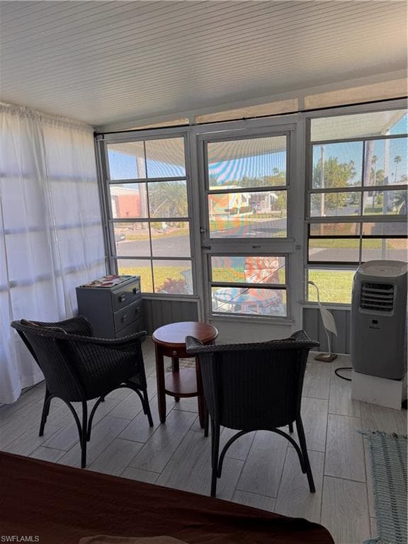 264 Shoreland DR, FORT MYERS FL 33905-14