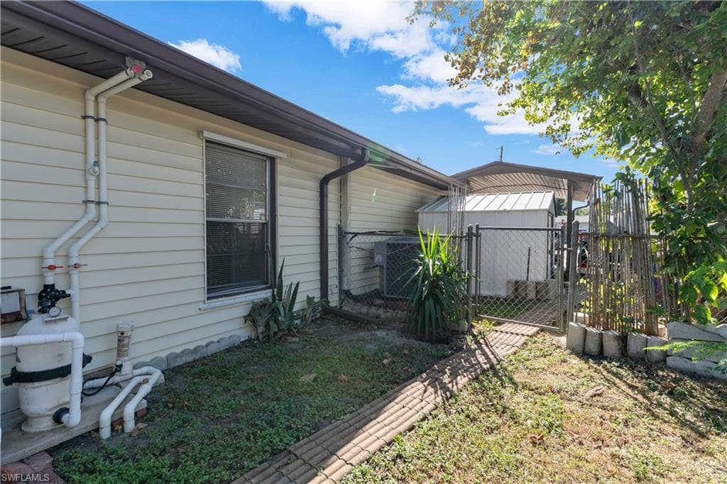 1631 North DR, FORT MYERS FL 33907-28