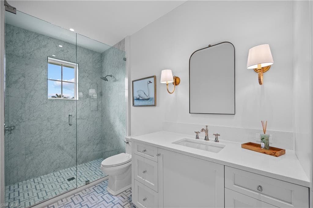 3295 Gordon DR, NAPLES FL 34102-45