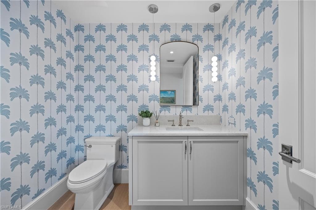 3295 Gordon DR, NAPLES FL 34102-31