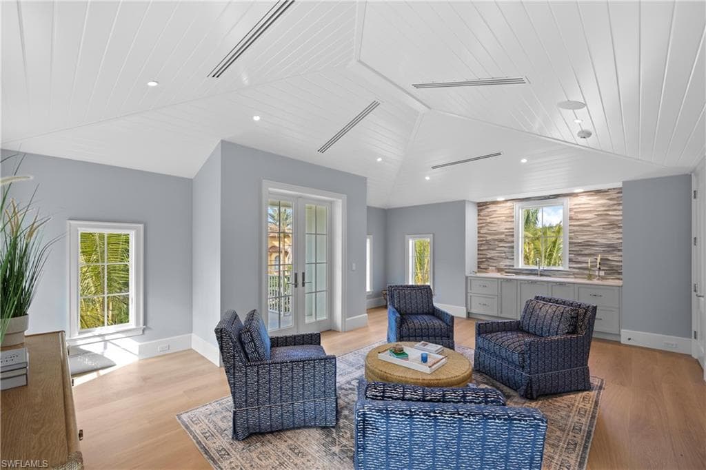 3295 Gordon DR, NAPLES FL 34102-30