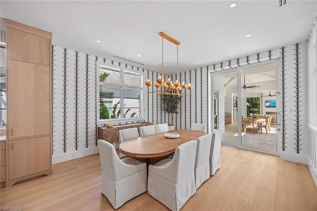 3277 Gordon DR, NAPLES FL 34102-16