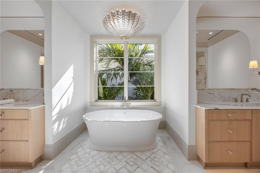 3277 Gordon DR, NAPLES FL 34102-21