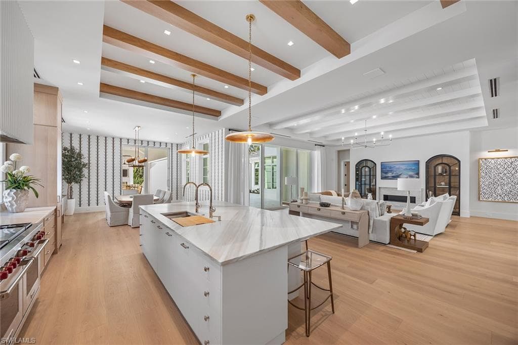 3277 Gordon DR, NAPLES FL 34102-8