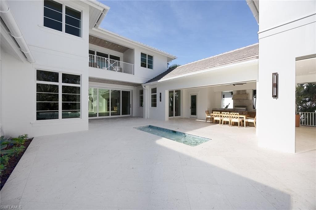 3277 Gordon DR, NAPLES FL 34102-44