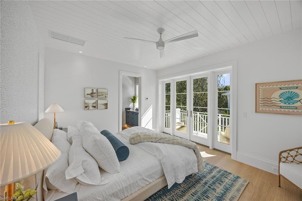 3277 Gordon DR, NAPLES FL 34102-47