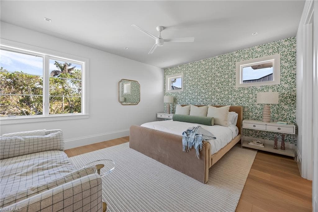 3277 Gordon DR, NAPLES FL 34102-28