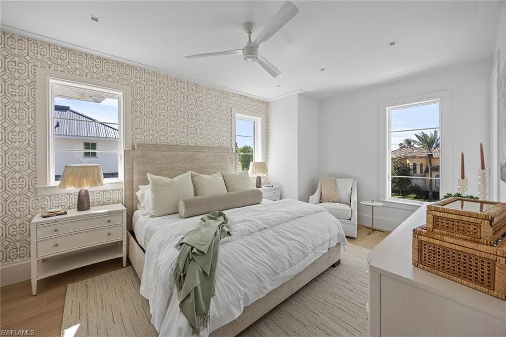 3277 Gordon DR, NAPLES FL 34102-24