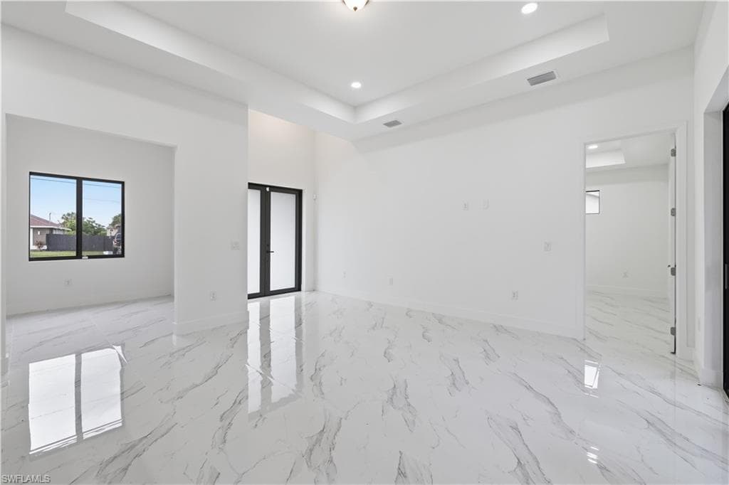 1436 Graham CIR-5