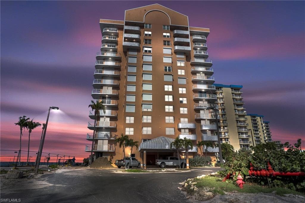 7390 Estero BLVD 503-1