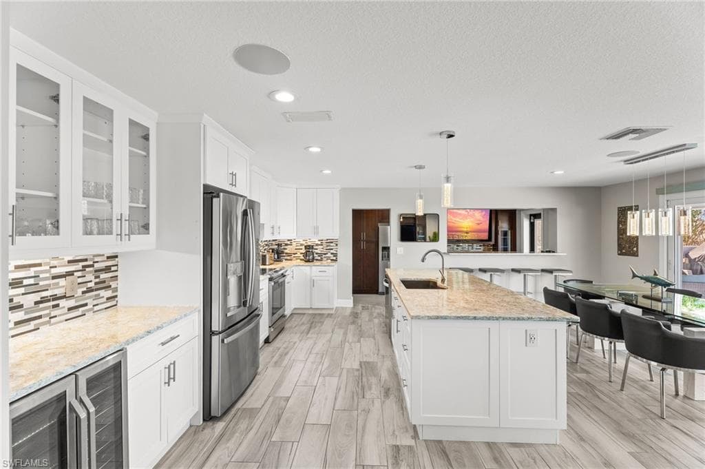 18404 Cutlass DR, FORT MYERS BEACH FL 33931-10