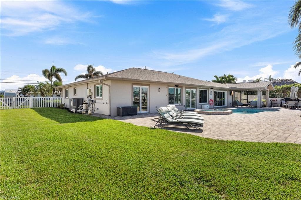 18404 Cutlass DR, FORT MYERS BEACH FL 33931-38