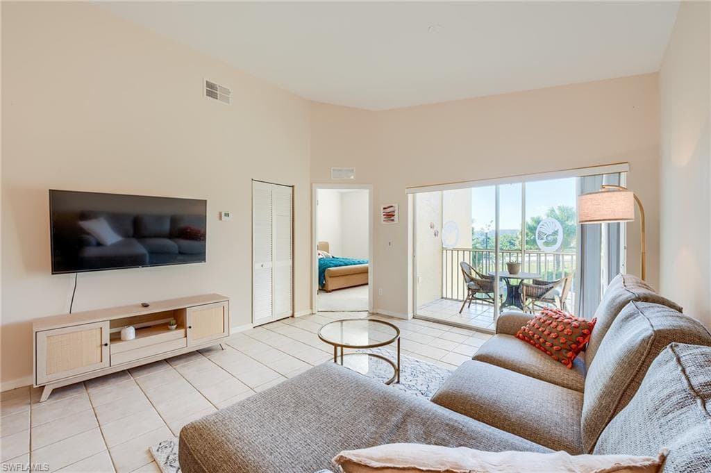 4241 Bellasol CIR # 1922, FORT MYERS FL 33916-15