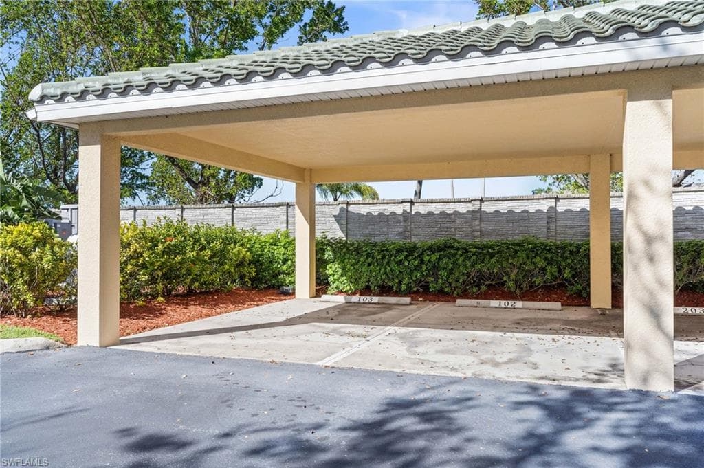 11021 Gulf Reflections DR # 103, FORT MYERS FL 33908-16