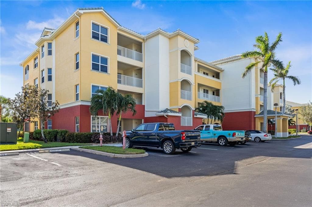 11021 Gulf Reflections DR # 103, FORT MYERS FL 33908-15