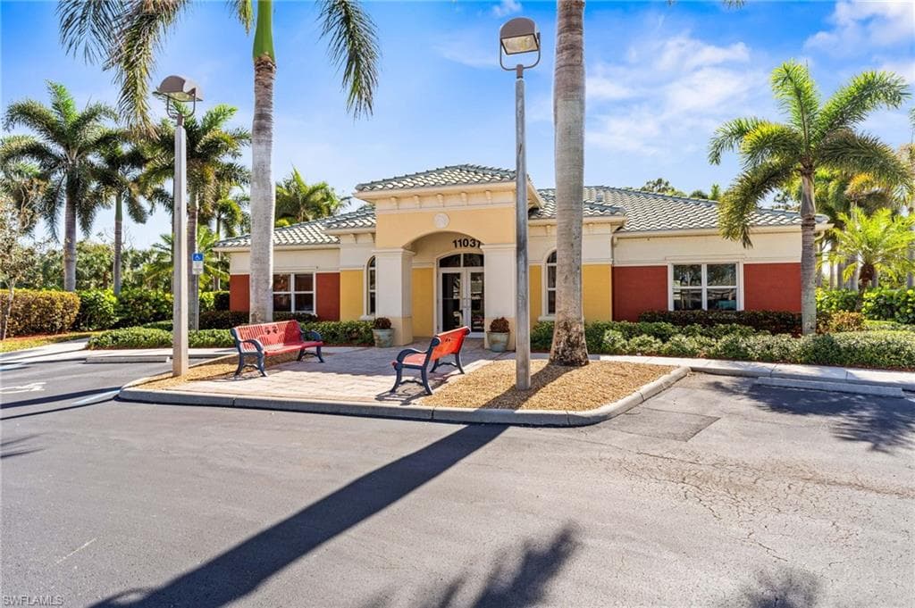 11021 Gulf Reflections DR # 103, FORT MYERS FL 33908-19