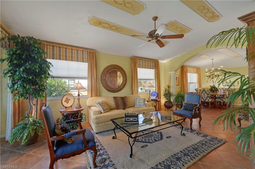 10801 Crooked River RD # 203, ESTERO FL 34135-11