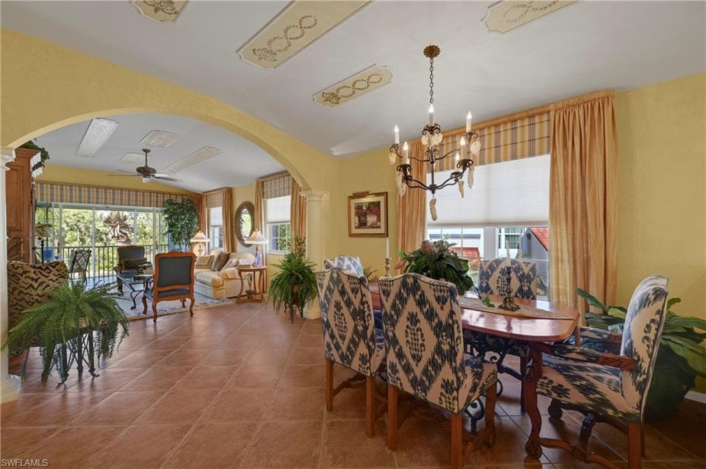 10801 Crooked River RD # 203, ESTERO FL 34135-9