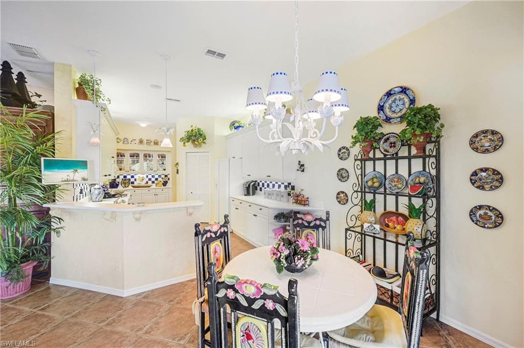 10801 Crooked River RD # 203, ESTERO FL 34135-7