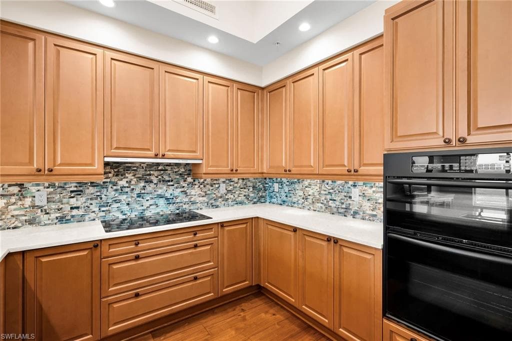 1050 Borghese LN 2105-6