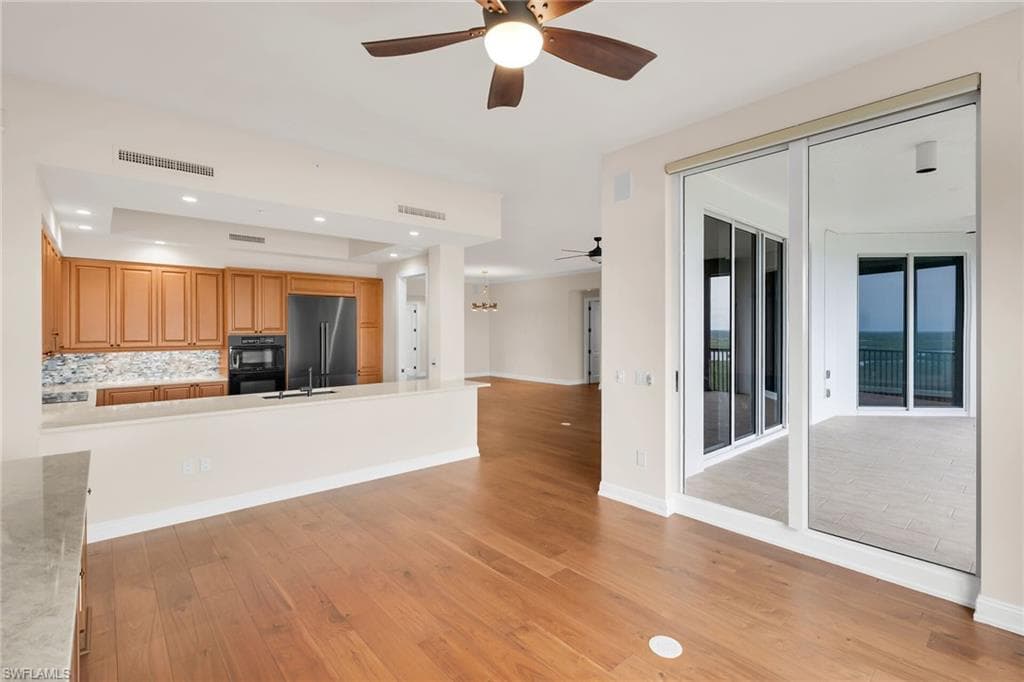 1050 Borghese LN 2105-13