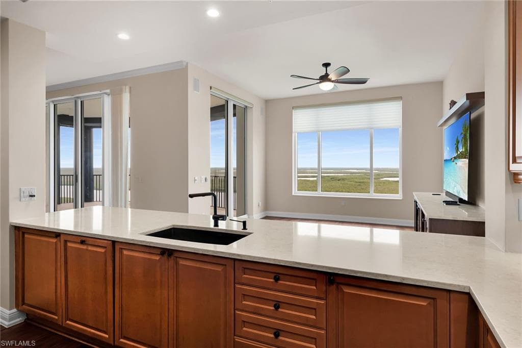1050 Borghese LN 2105-7