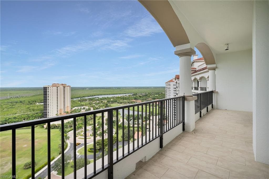 1050 Borghese LN 2105-24