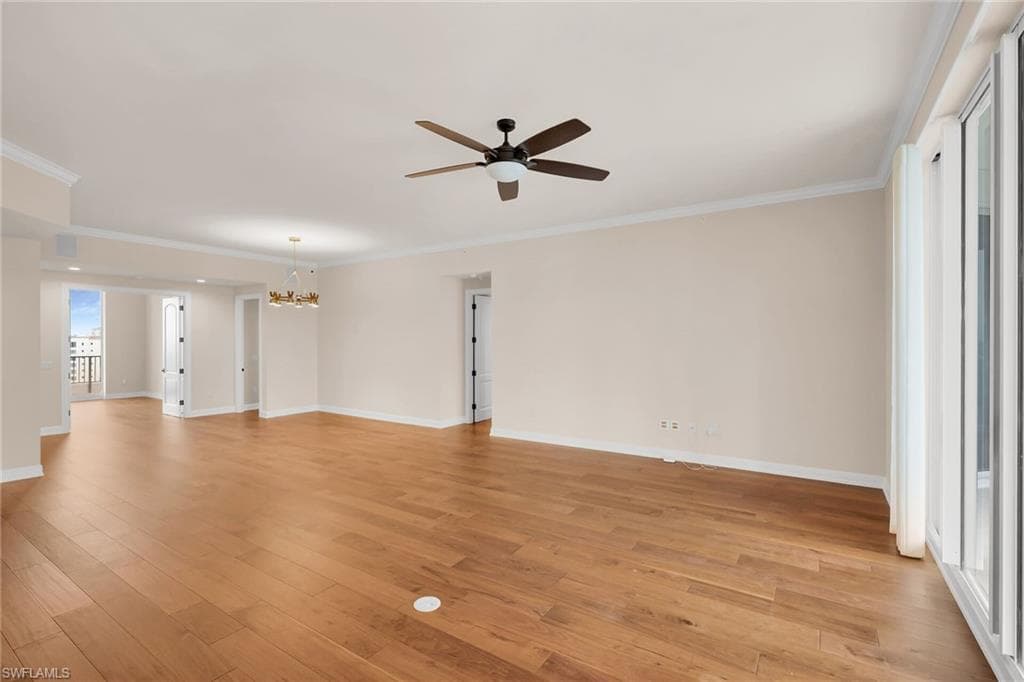 1050 Borghese LN 2105-14