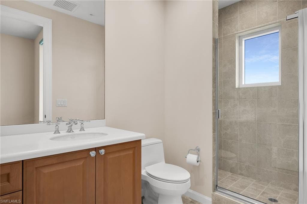 1050 Borghese LN 2105-25
