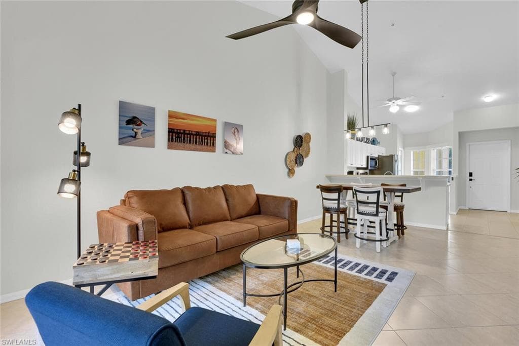 9165 Celeste DR # 303, NAPLES FL 34113-8