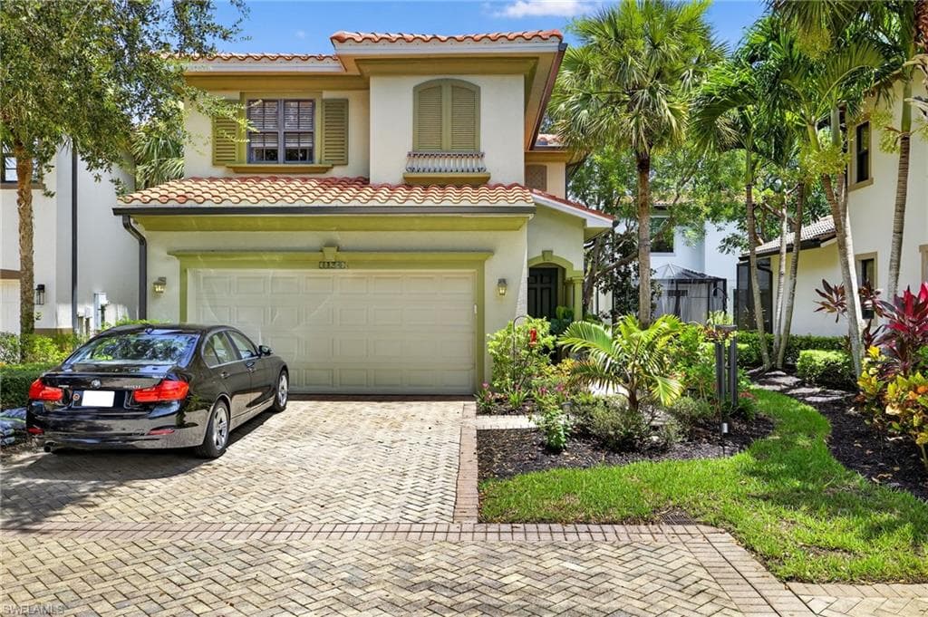 1134 Medan CT N # 33, NAPLES FL 34113-25