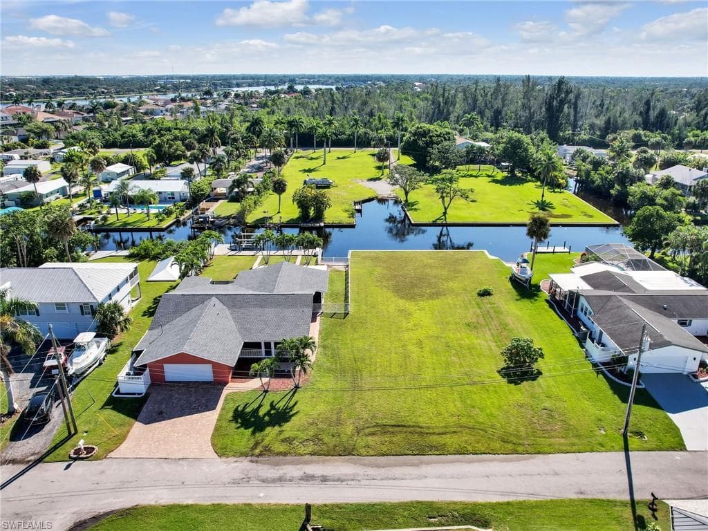 6131 Island Park CT, FORT MYERS FL 33908-11