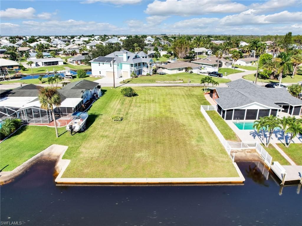 6131 Island Park CT, FORT MYERS FL 33908-3