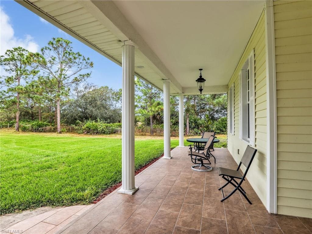 1810 Desoto AVE, LEHIGH ACRES FL 33972-3