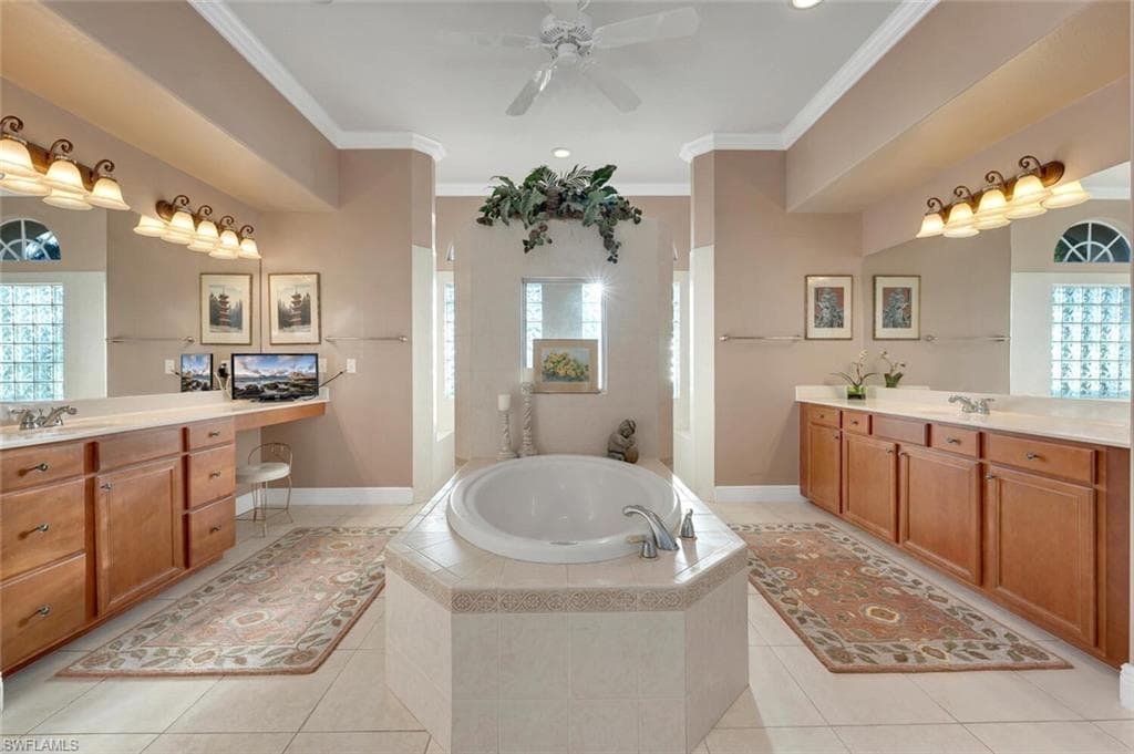 5044 Castlerock WAY, NAPLES FL 34112-11