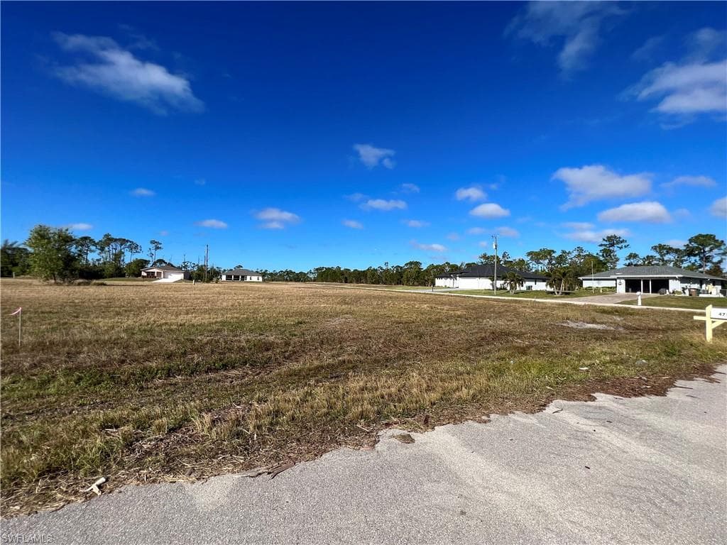 4752 NW 39th AVE, CAPE CORAL FL 33993-1