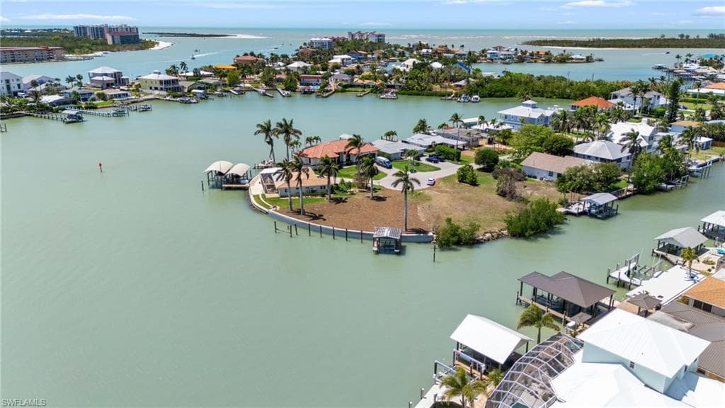 159 Tahiti ST, NAPLES FL 34113-11