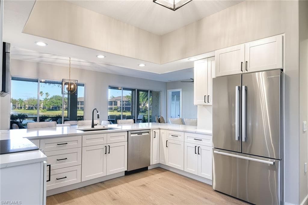 825 Regency Reserve CIR # 3701, NAPLES FL 34119-11