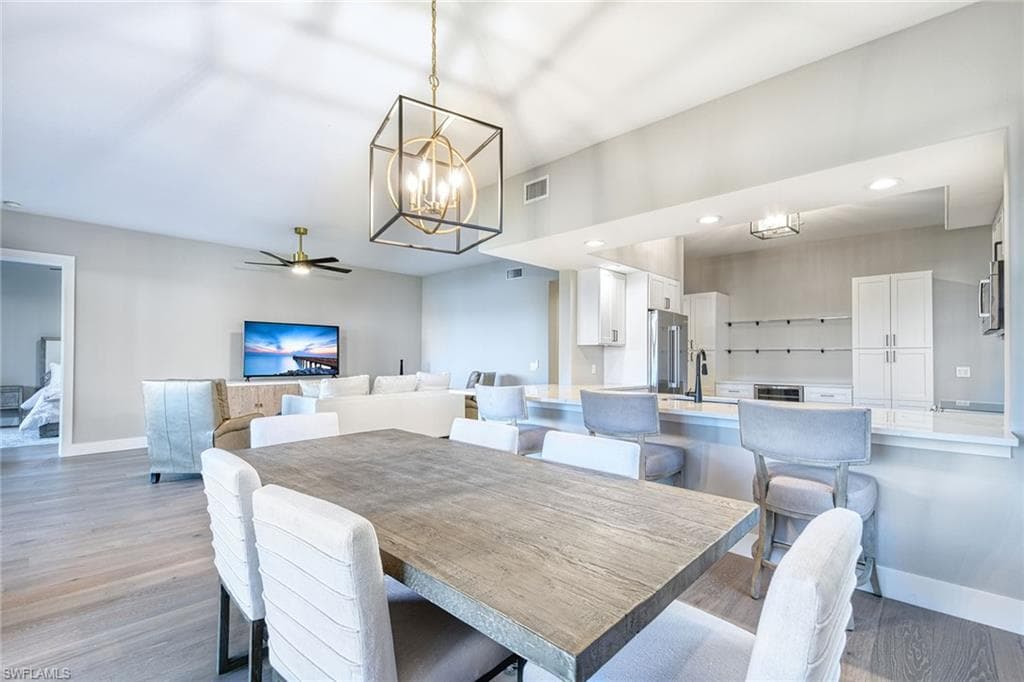 825 Regency Reserve CIR # 3701, NAPLES FL 34119-8