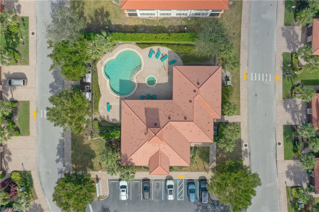 1303 Verde DR # 1603, NAPLES FL 34105-16