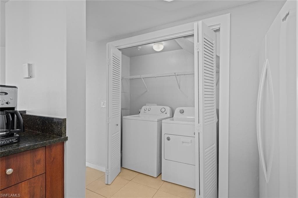 1666 Lands End Village, CAPTIVA FL 33924-14