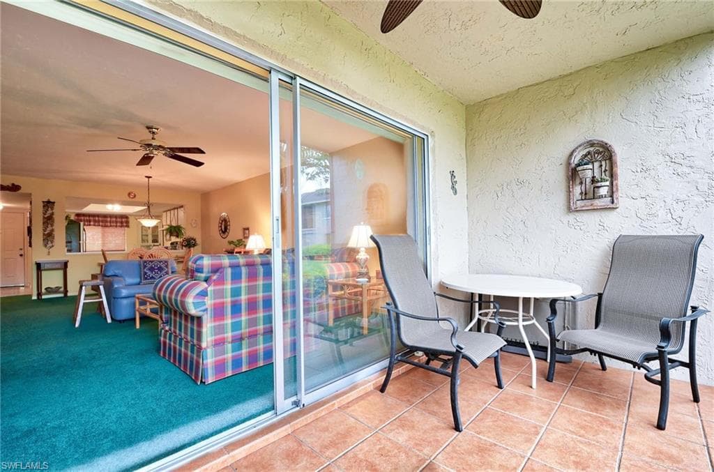 5695 Rattlesnake Hammock RD # B104, NAPLES FL 34113-6