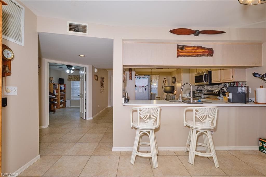 4634 SW 12th PL # 115, CAPE CORAL FL 33914-10